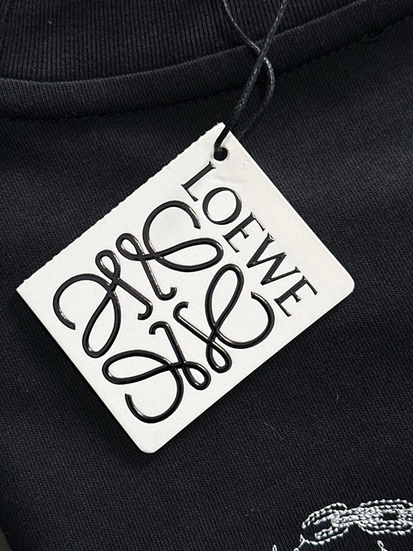 ブランドTシャツ角部分ディテール